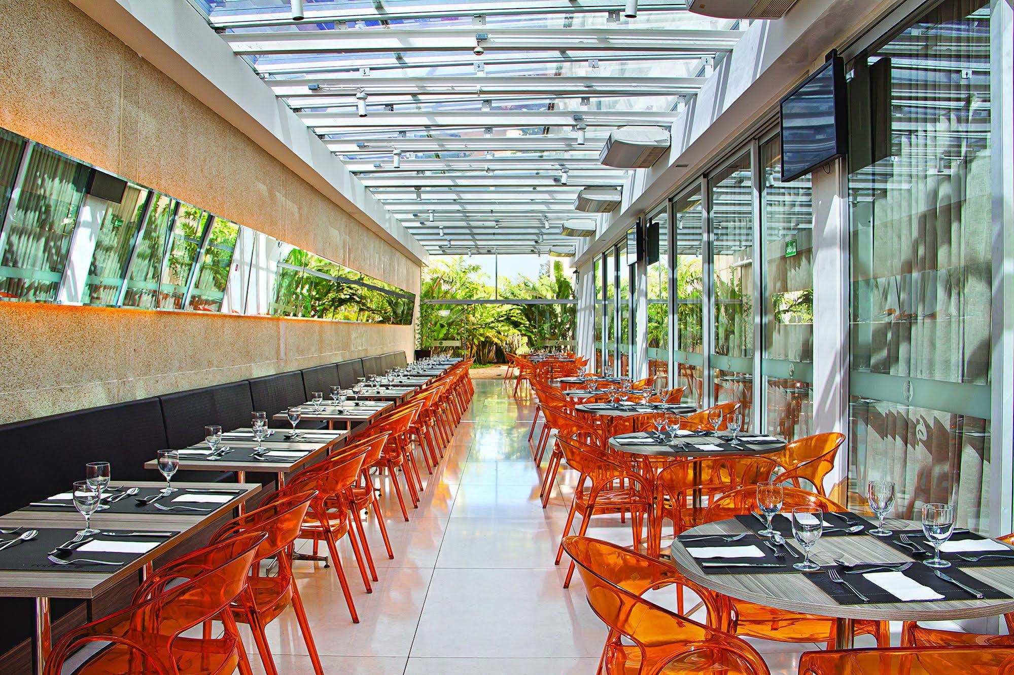Отель Ibis Styles Brasilia Aeroporto Экстерьер фото